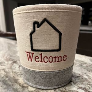 THIRTY-ONE storage bin personalized with “Welcome” home